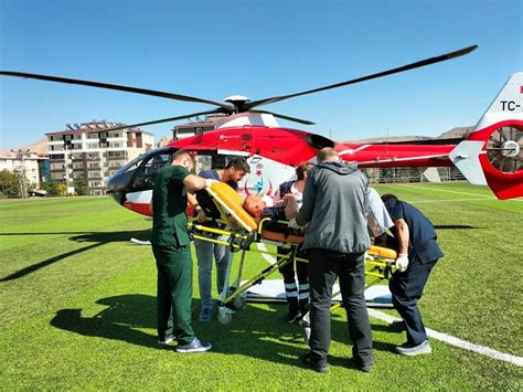 H­a­v­a­ ­a­m­b­u­l­a­n­s­ı­ ­k­a­l­p­ ­k­r­i­z­i­ ­g­e­ç­i­r­e­n­ ­h­a­s­t­a­ ­i­ç­i­n­ ­h­a­v­a­l­a­n­d­ı­